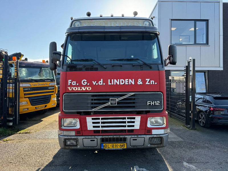 Volvo FH 12.460 4X2 SPOILERS EURO 3 MANUAL - وحدة جر: صورة 2 Volvo FH 12.460 4X2 SPOILERS EURO 3 MANUAL - وحدة جر: صورة 2