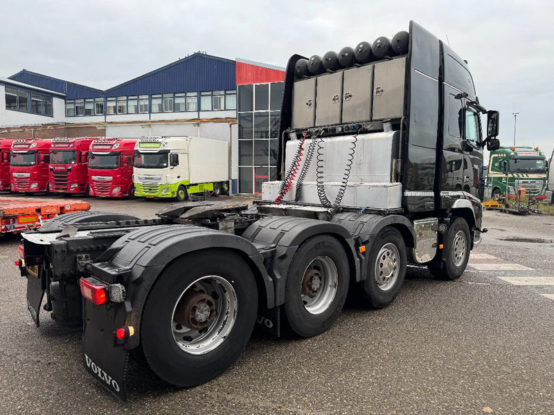Volvo FH 16.750 8X4 - 160 TON + RETARDER - وحدة جر: صورة 5 Volvo FH 16.750 8X4 - 160 TON + RETARDER - وحدة جر: صورة 5