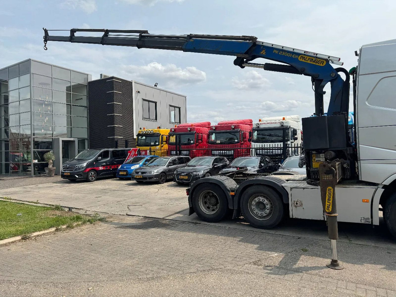 Volvo FH 460 6X2 PALFINGER 2300 + REMOTE CONTROL - وحدة جر: صورة 3 Volvo FH 460 6X2 PALFINGER 2300 + REMOTE CONTROL - وحدة جر: صورة 3