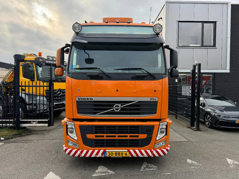 Volvo FH 500 8X2 - EURO 5 + LIFT/STEERING AXLE + TÜV 09-2025 - وحدة جر: صورة 2 Volvo FH 500 8X2 - EURO 5 + LIFT/STEERING AXLE + TÜV 09-2025 - وحدة جر: صورة 2