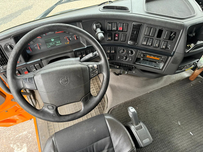 وحدة جر Volvo FH 500 8X2 - EURO 5 + LIFT/STEERING AXLE + TÜV 09-2025: صورة 11