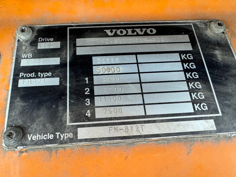 وحدة جر Volvo FH 500 8X2 - EURO 5 + LIFT/STEERING AXLE + TÜV 09-2025: صورة 18