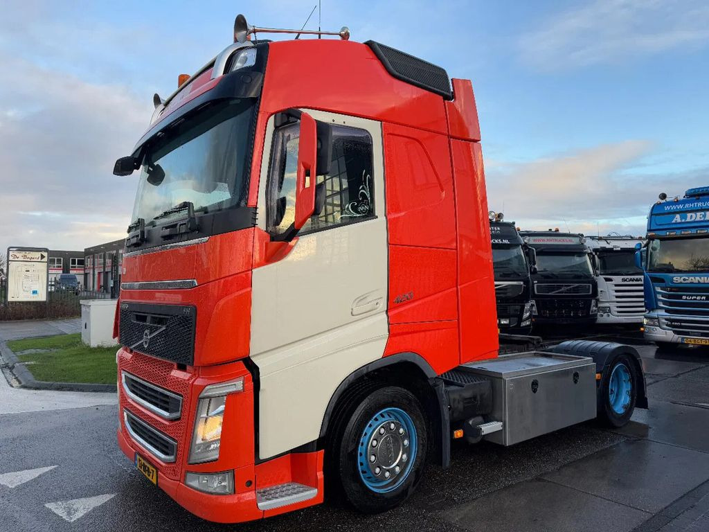 Volvo FH FH420 - وحدة جر: صورة 1 Volvo FH FH420 - وحدة جر: صورة 1