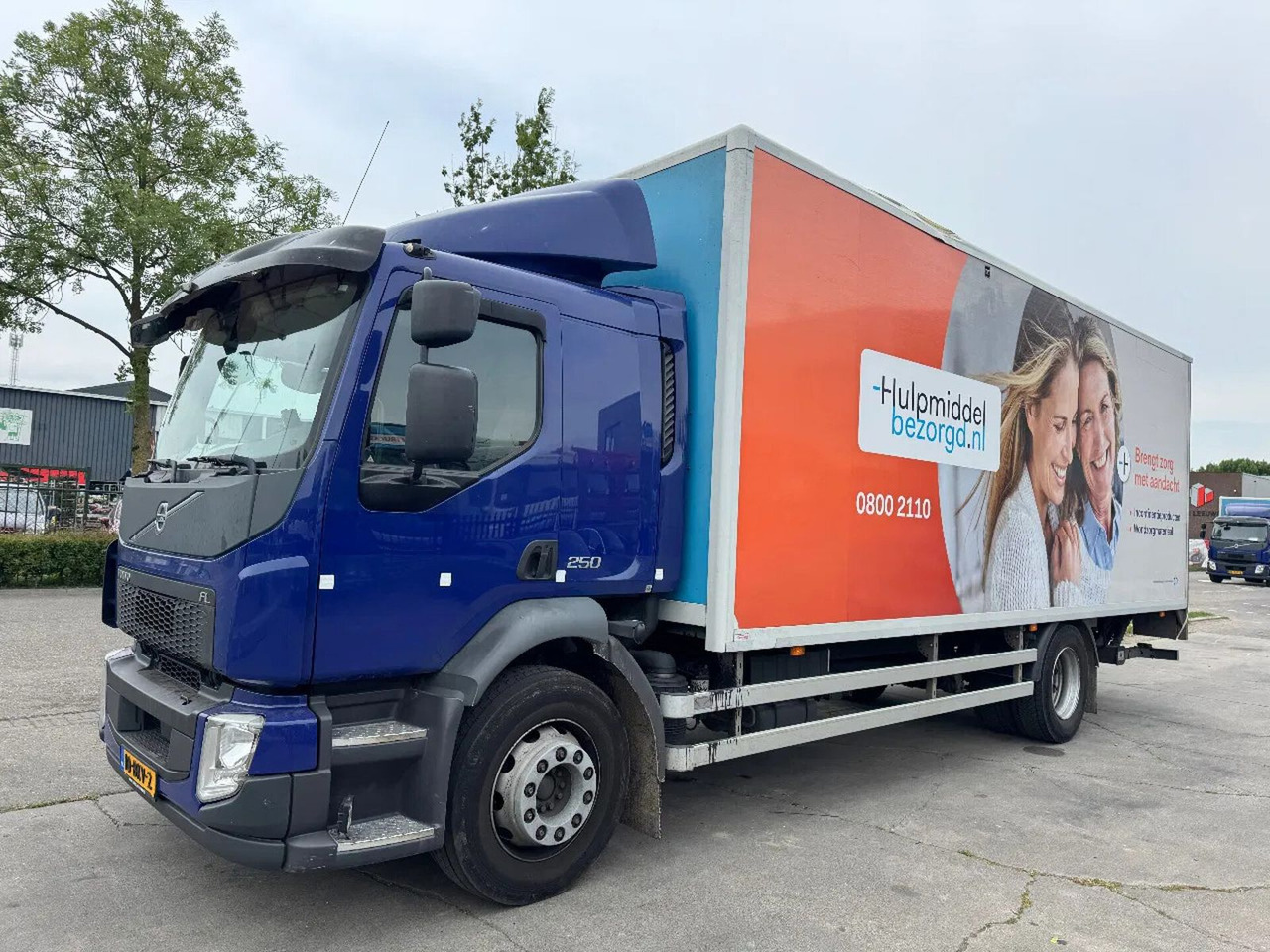 Volvo FL 250 4X2 - EURO 6 + DHOLLANDIA LIFT + TÜV 05-2 - شاحنة مقفلة: صورة 1 Volvo FL 250 4X2 - EURO 6 + DHOLLANDIA LIFT + TÜV 05-2 - شاحنة مقفلة: صورة 1