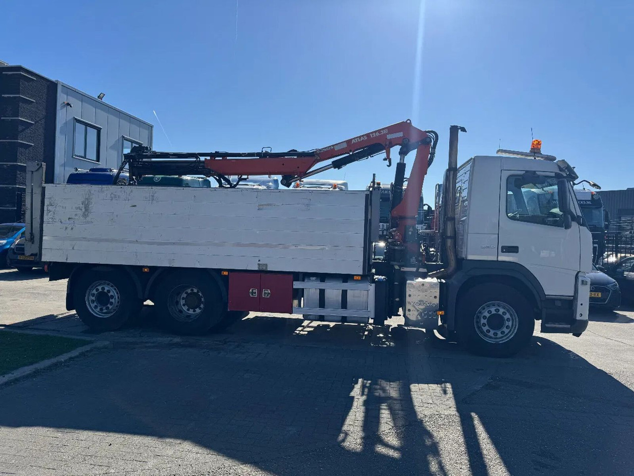 جديدة شاحنة قلاب, شاحنة كرين Volvo FM 330 6X2 - EURO 5 + ATLAS 126.3E A2 + REMOTE +: صورة 11