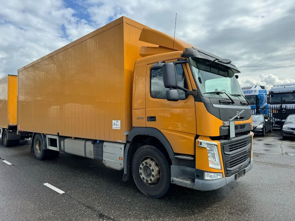 Volvo FM 370 4X2 EURO 6 + CARGOBOX + CARGOLIFT ZEPRO - شاحنة مقفلة: صورة 3 Volvo FM 370 4X2 EURO 6 + CARGOBOX + CARGOLIFT ZEPRO - شاحنة مقفلة: صورة 3