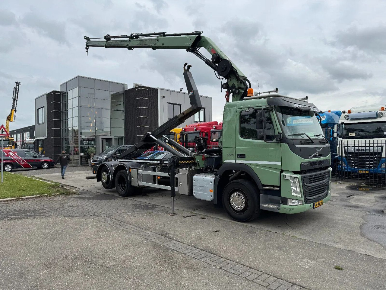 Volvo FM 370 6X2 VDL 21T HOOK + HIAB 211 + REMOTE CONT - شاحنة ذات خطاف, شاحنة كرين: صورة 3 Volvo FM 370 6X2 VDL 21T HOOK + HIAB 211 + REMOTE CONT - شاحنة ذات خطاف, شاحنة كرين: صورة 3
