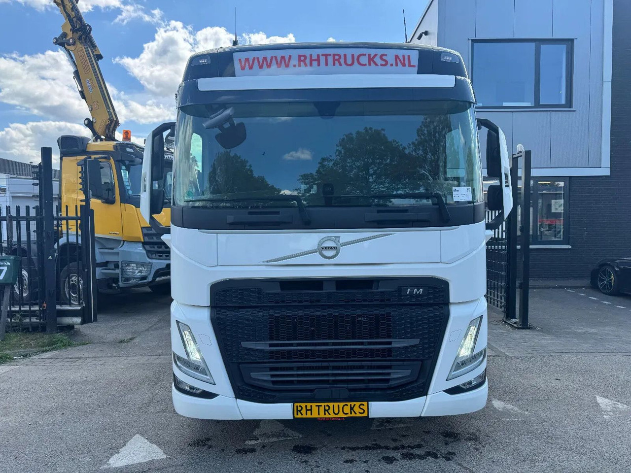 Volvo FM 380 4X2 EURO 6 NEW FACE SKIRTS AIRCO SPOILERS - وحدة جر: صورة 2 Volvo FM 380 4X2 EURO 6 NEW FACE SKIRTS AIRCO SPOILERS - وحدة جر: صورة 2