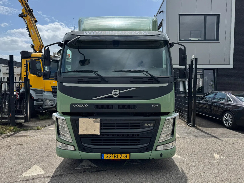 Volvo FM 420 4X2 - DIESEL & LNG GAS - وحدة جر: صورة 2 Volvo FM 420 4X2 - DIESEL & LNG GAS - وحدة جر: صورة 2