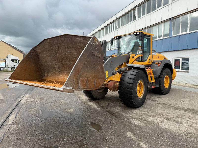 Volvo L120H, CE, 8314 UUR + CDC-STEERING - اللودر بعجل: صورة 3 Volvo L120H, CE, 8314 UUR + CDC-STEERING - اللودر بعجل: صورة 3