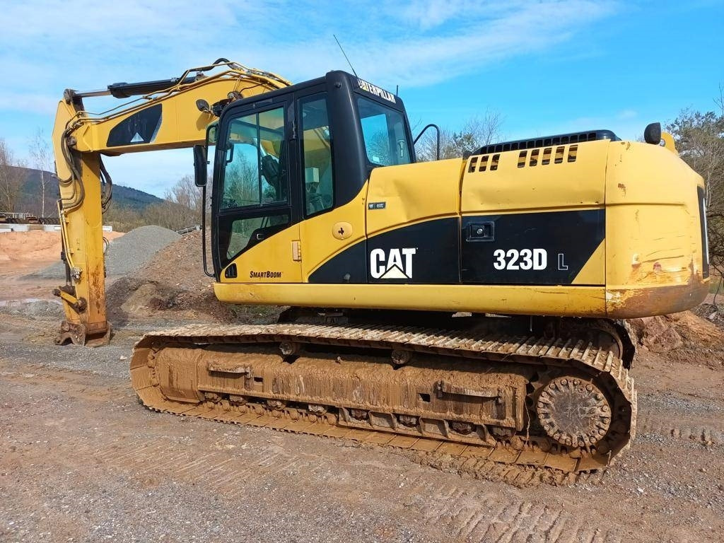 CAT 323 DL - حفار زحاف: صورة 1 CAT 323 DL - حفار زحاف: صورة 1