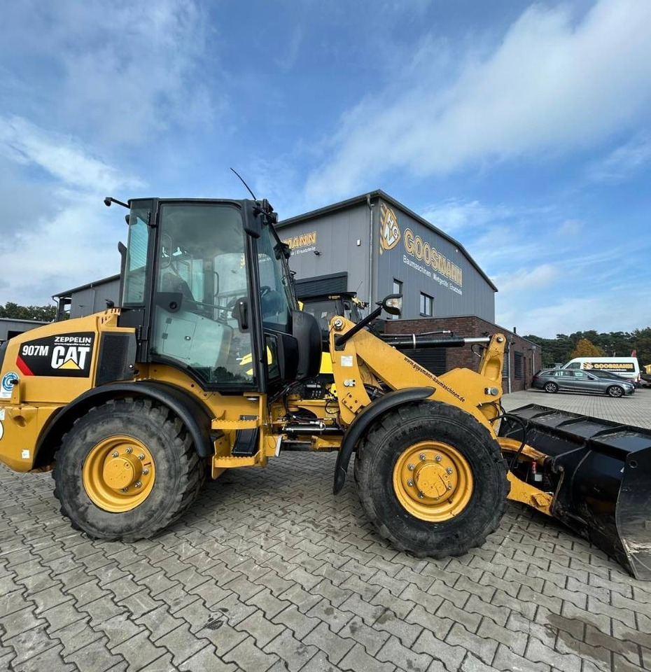 CAT 907 M  - اللودر بعجل: صورة 1 CAT 907 M  - اللودر بعجل: صورة 1