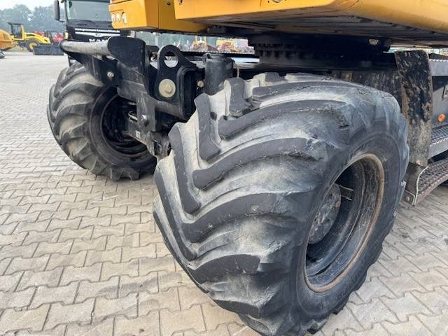 حفارة دولاب CAT M 320 F: صورة 6