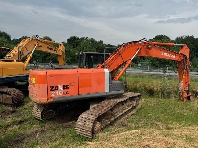 HITACHI ZX 210LC - حفار زحاف: صورة 2 HITACHI ZX 210LC - حفار زحاف: صورة 2