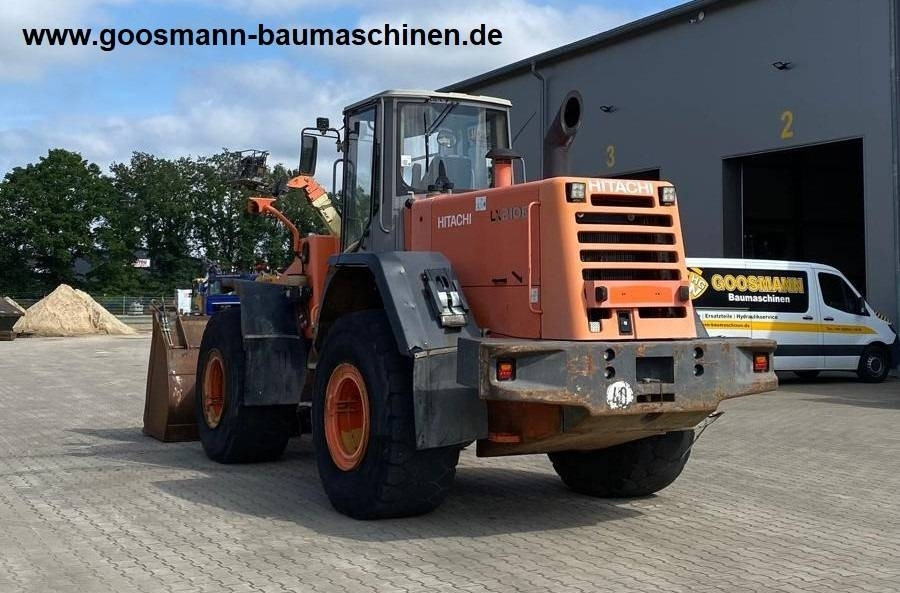 Hitachi LX 210 E - اللودر بعجل: صورة 5 Hitachi LX 210 E - اللودر بعجل: صورة 5