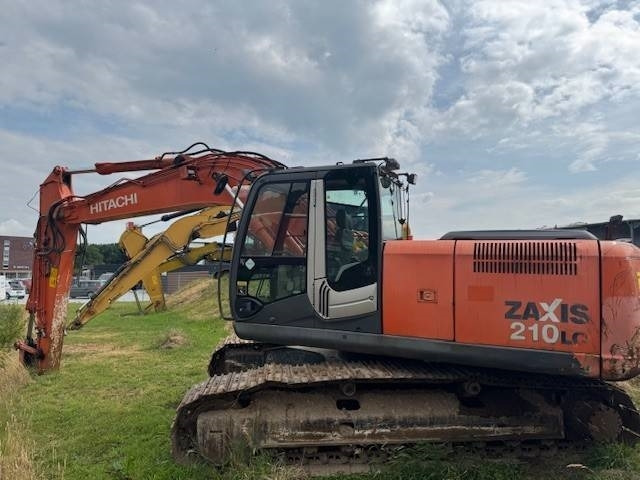 Hitachi ZX 210 LC - حفار زحاف: صورة 4 Hitachi ZX 210 LC - حفار زحاف: صورة 4