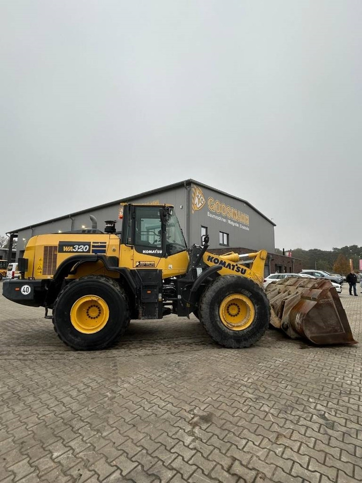 Komatsu WA 320 - اللودر بعجل: صورة 1 Komatsu WA 320 - اللودر بعجل: صورة 1