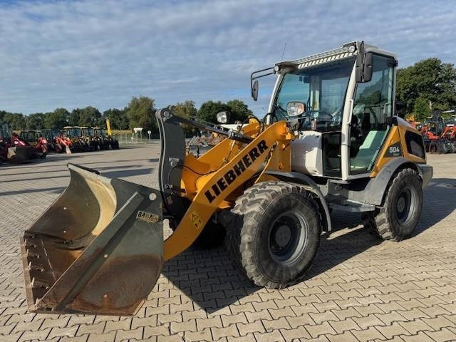 LIEBHERR L 504 Compact - اللودر بعجل: صورة 3 LIEBHERR L 504 Compact - اللودر بعجل: صورة 3