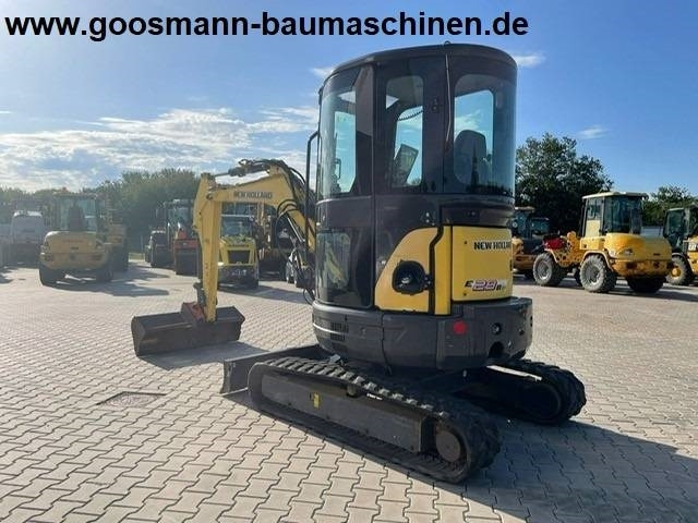 NEW HOLLAND E 29 B SR - حفارة مُصَّغرة: صورة 3 NEW HOLLAND E 29 B SR - حفارة مُصَّغرة: صورة 3