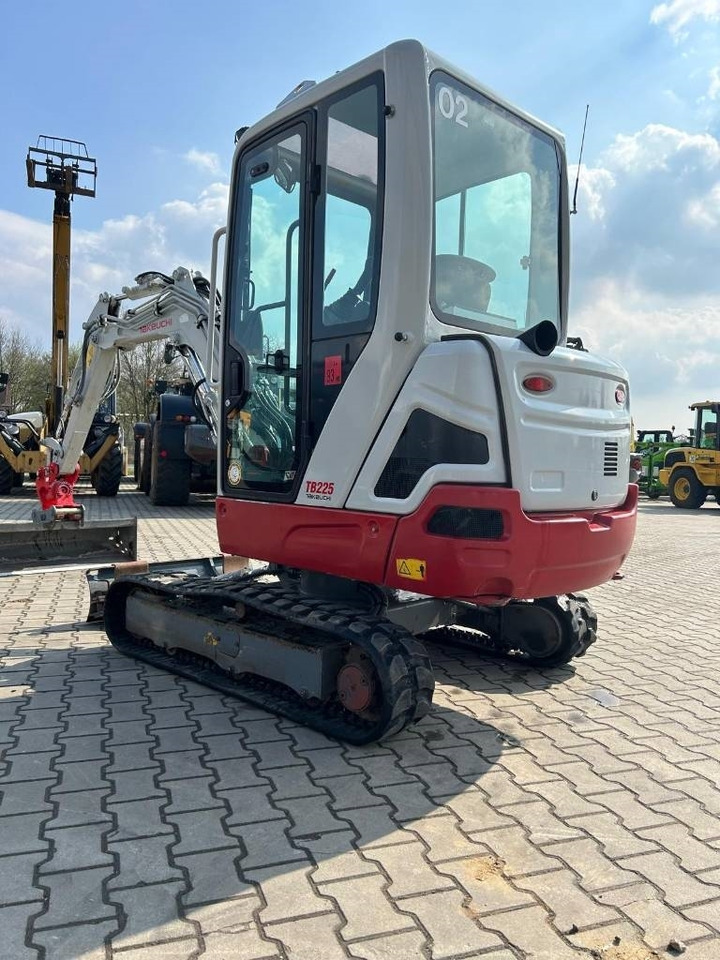 Takeuchi TB 225 - حفارة مُصَّغرة: صورة 2 Takeuchi TB 225 - حفارة مُصَّغرة: صورة 2