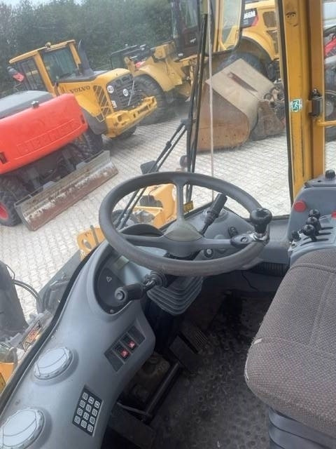 Volvo L 70 E - اللودر بعجل: صورة 5 Volvo L 70 E - اللودر بعجل: صورة 5