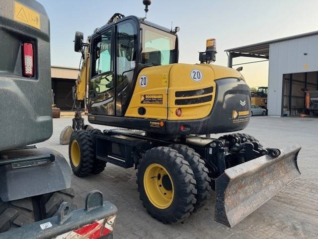 Yanmar B 110 W - حفارة دولاب: صورة 1 Yanmar B 110 W - حفارة دولاب: صورة 1