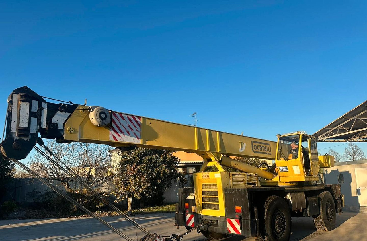 Autogru Locatelli 30 ton - رافعة: صورة 2 Autogru Locatelli 30 ton - رافعة: صورة 2