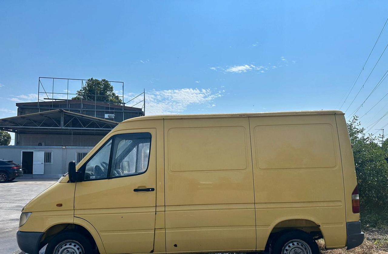 Furgone Mercedes Sprinter 211 - فان: صورة 1 Furgone Mercedes Sprinter 211 - فان: صورة 1