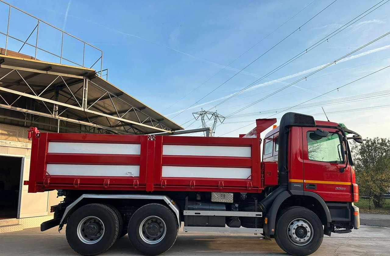 Mercedes Actros 3 assi 33 51 euro 5 - شاحنات مسطحة: صورة 4 Mercedes Actros 3 assi 33 51 euro 5 - شاحنات مسطحة: صورة 4