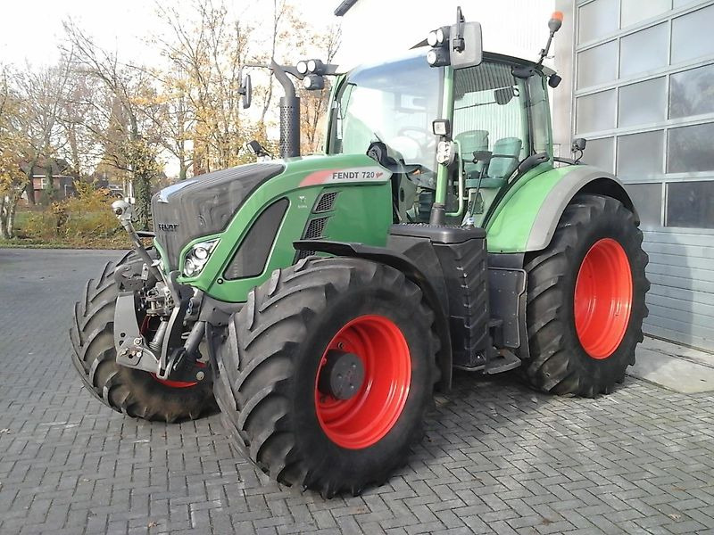 Fendt 720 Vario S4 Profi - جرار: صورة 1 Fendt 720 Vario S4 Profi - جرار: صورة 1