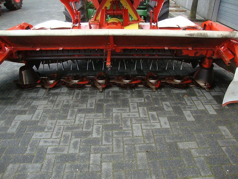 Kuhn FC 313 F - جزازة العشب: صورة 4 Kuhn FC 313 F - جزازة العشب: صورة 4
