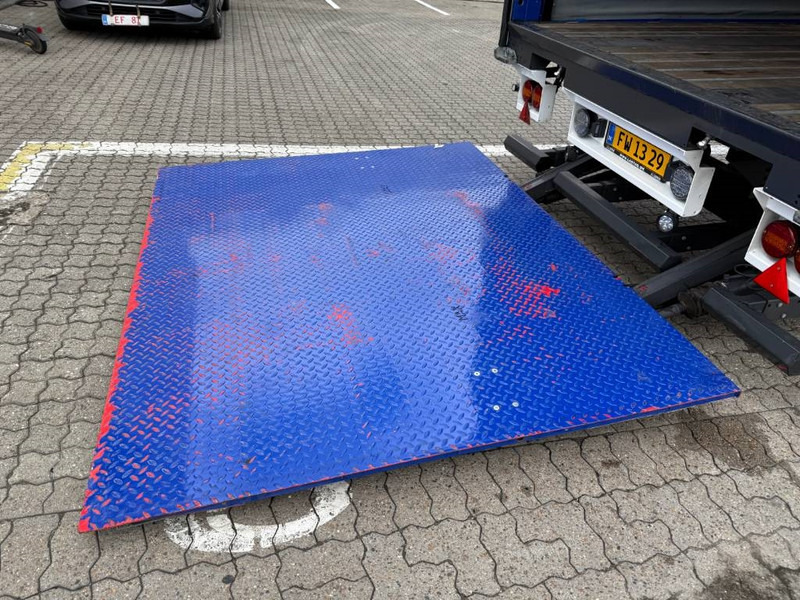 KEL-BERG City curtain / City-Plane / City gardin KEL-BERG City curtain / City-Plane / City gardin: صورة 16 KEL-BERG City curtain / City-Plane / City gardin KEL-BERG City curtain / City-Plane / City gardin: صورة 16