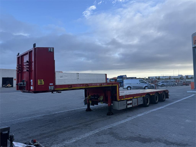 KLC Trailer Udtrækkelig - عربة منخفضة مسطحة نصف مقطورة: صورة 1 KLC Trailer Udtrækkelig - عربة منخفضة مسطحة نصف مقطورة: صورة 1