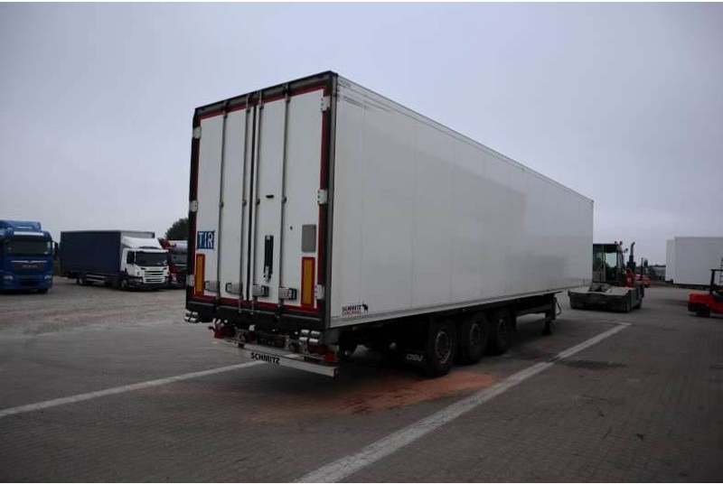 Schmitz Cargobull 33 pl. Meathanger/Fleischhängesystem/Kødophæng - نصف مقطورة مُبرِّدة: صورة 3 Schmitz Cargobull 33 pl. Meathanger/Fleischhängesystem/Kødophæng - نصف مقطورة مُبرِّدة: صورة 3