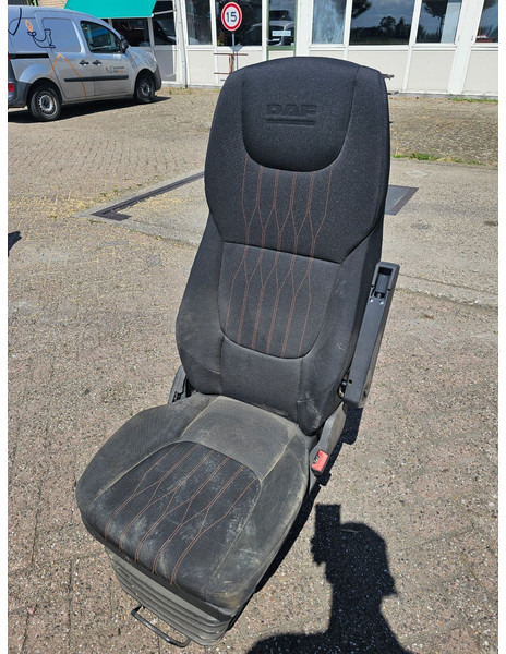 DAF LF 2020 - Bijrijderstoel - مقعد - شاحنة: صورة 1 DAF LF 2020 - Bijrijderstoel - مقعد - شاحنة: صورة 1