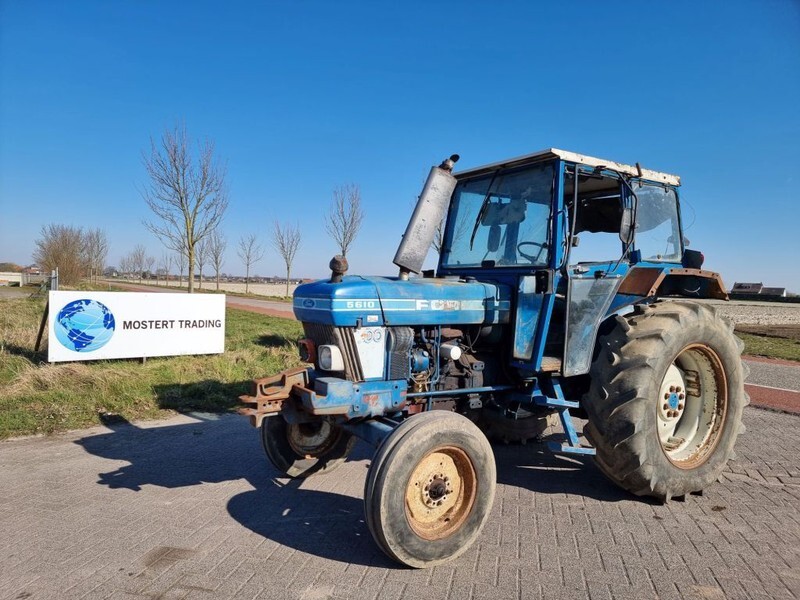 Ford 5610 - جرار: صورة 1 Ford 5610 - جرار: صورة 1