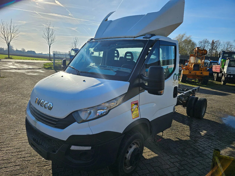 Iveco Daily IS70C12BA - شاحنة هيكل كابينة: صورة 1 Iveco Daily IS70C12BA - شاحنة هيكل كابينة: صورة 1