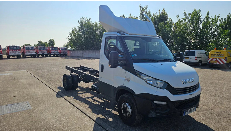 Iveco Daily IS70CI2BA - شاحنة هيكل كابينة: صورة 3 Iveco Daily IS70CI2BA - شاحنة هيكل كابينة: صورة 3