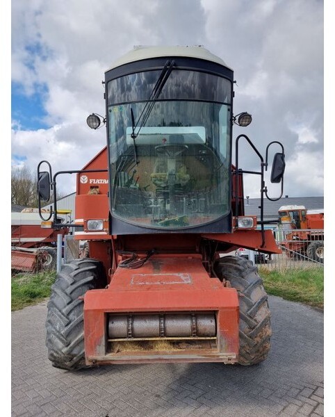 Laverda 3400 - حصادة موحَّدة: صورة 2 Laverda 3400 - حصادة موحَّدة: صورة 2