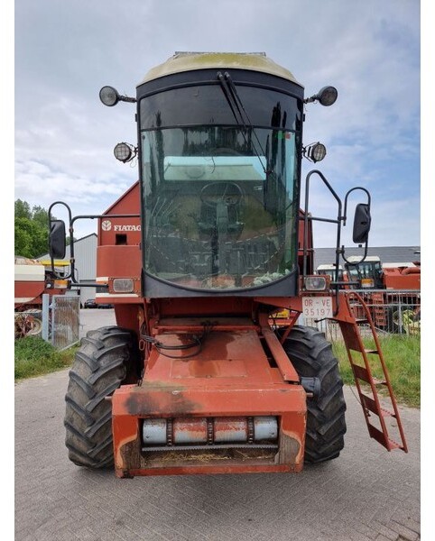 Laverda 3500 - حصادة موحَّدة: صورة 2 Laverda 3500 - حصادة موحَّدة: صورة 2