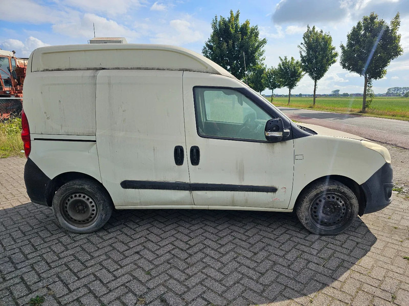 Opel Combo Combo-D-VANWXD1BA8AA - سيارة: صورة 4 Opel Combo Combo-D-VANWXD1BA8AA - سيارة: صورة 4