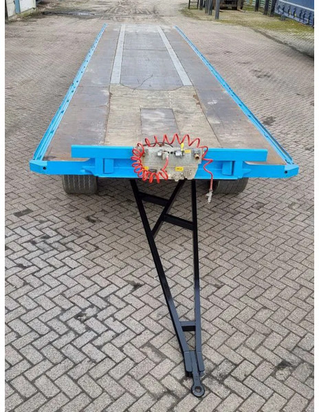 Van Hool 13.60 M LONG - 1 M HIGH - SUPER SINGLE TIRES - DRUM BRAKES - مقطورات مسطحة: صورة 2 Van Hool 13.60 M LONG - 1 M HIGH - SUPER SINGLE TIRES - DRUM BRAKES - مقطورات مسطحة: صورة 2