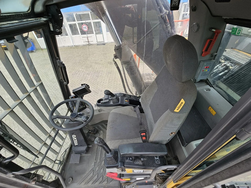 حفارة دولاب Volvo EW160E: صورة 13