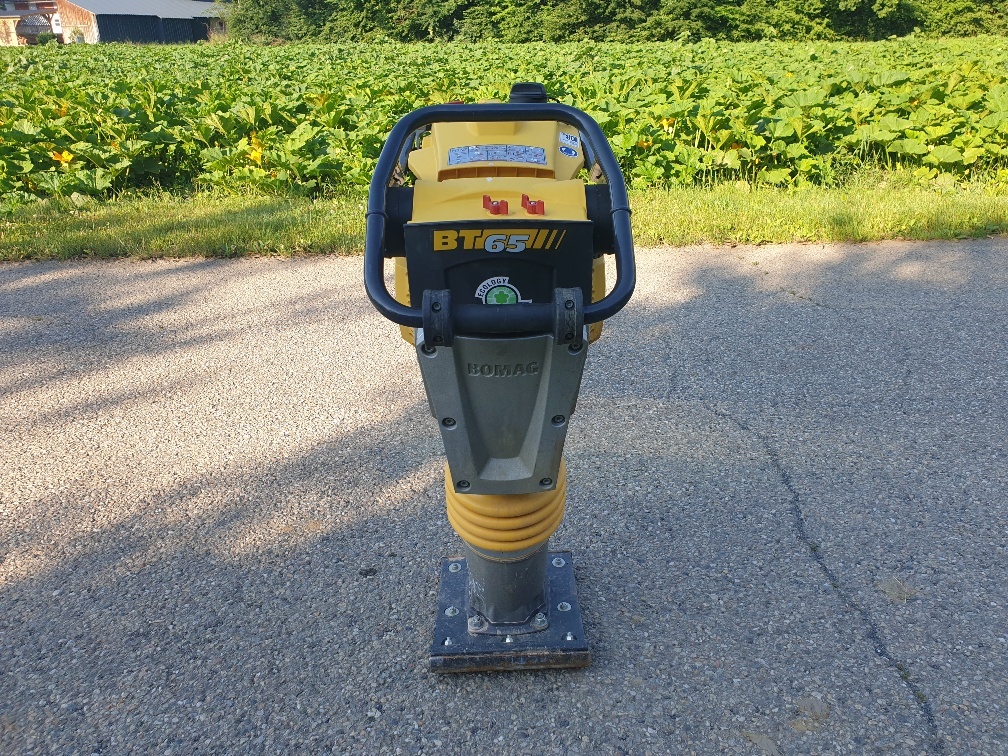 BOMAG BT 65 - لوحة اهتزازية: صورة 4 BOMAG BT 65 - لوحة اهتزازية: صورة 4