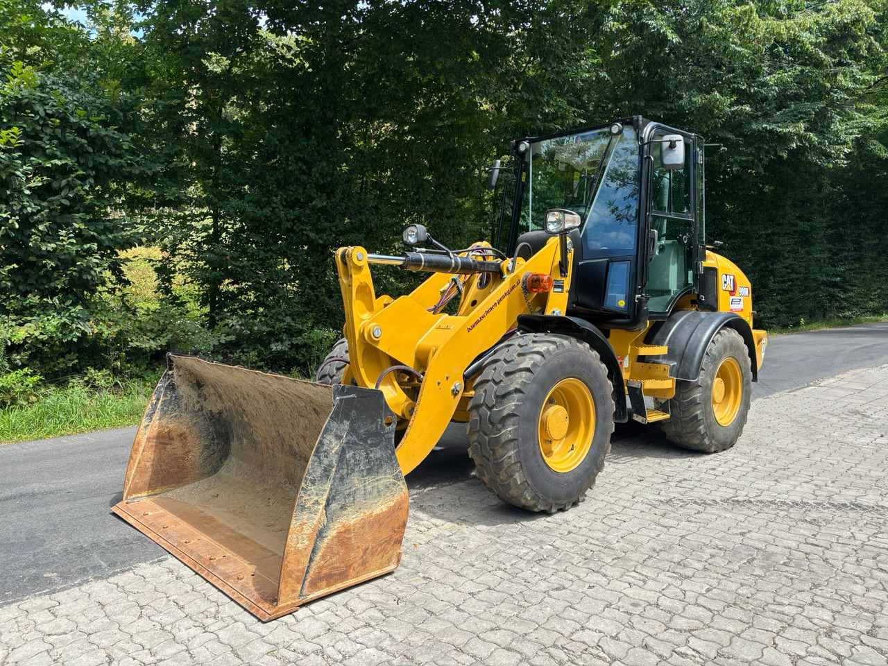 CATERPILLAR 908 M - اللودر بعجل: صورة 3 CATERPILLAR 908 M - اللودر بعجل: صورة 3