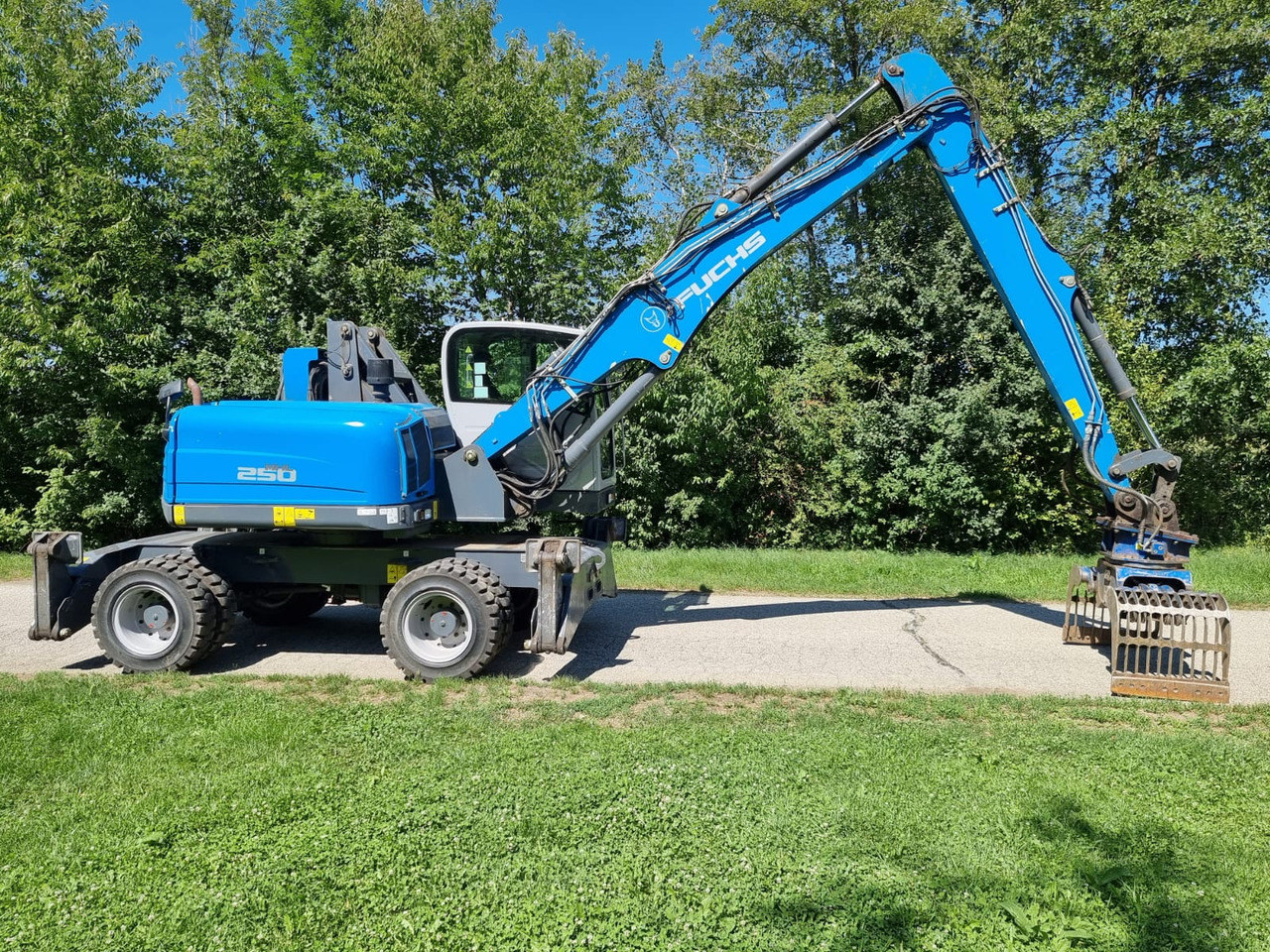 FUCHS MHL 250 - حفارة دولاب: صورة 1 FUCHS MHL 250 - حفارة دولاب: صورة 1