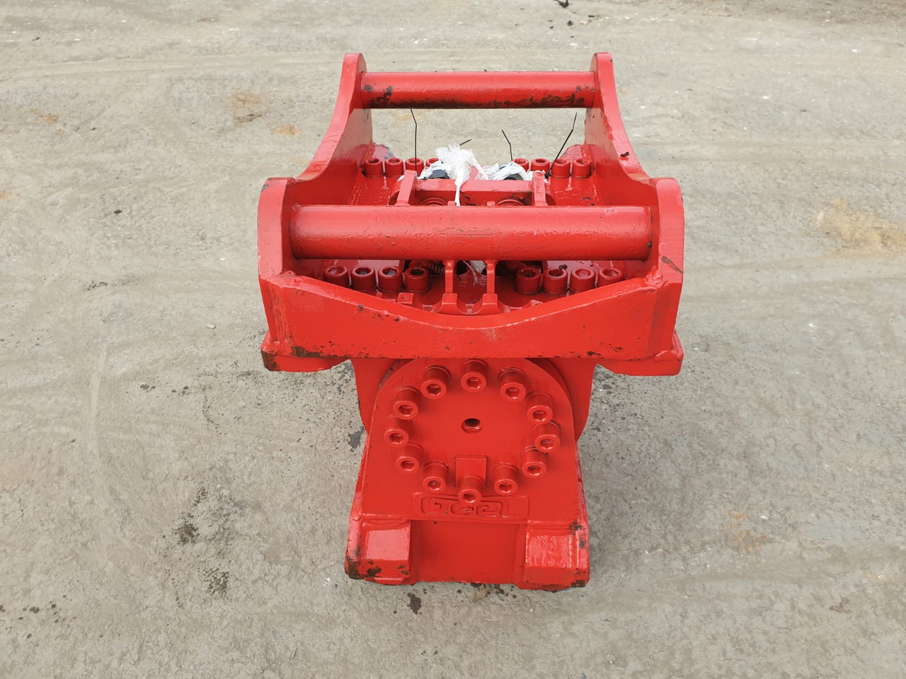 Geel - قارنة توصيل هيدروليكي - حفار زحاف: صورة 2 Geel - قارنة توصيل هيدروليكي - حفار زحاف: صورة 2