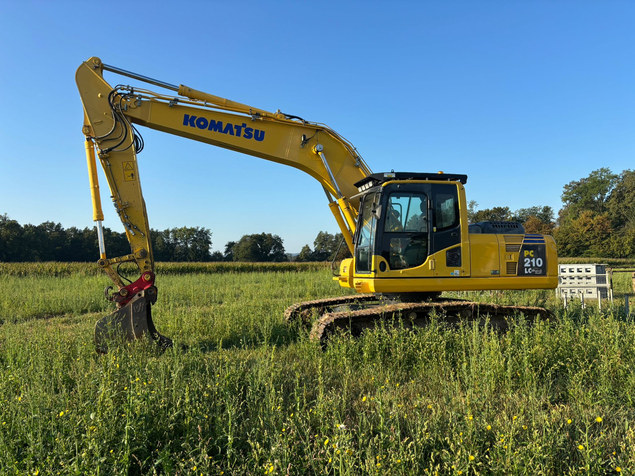 KOMATSU PC 210 LC-8 - حفار زحاف: صورة 1 KOMATSU PC 210 LC-8 - حفار زحاف: صورة 1