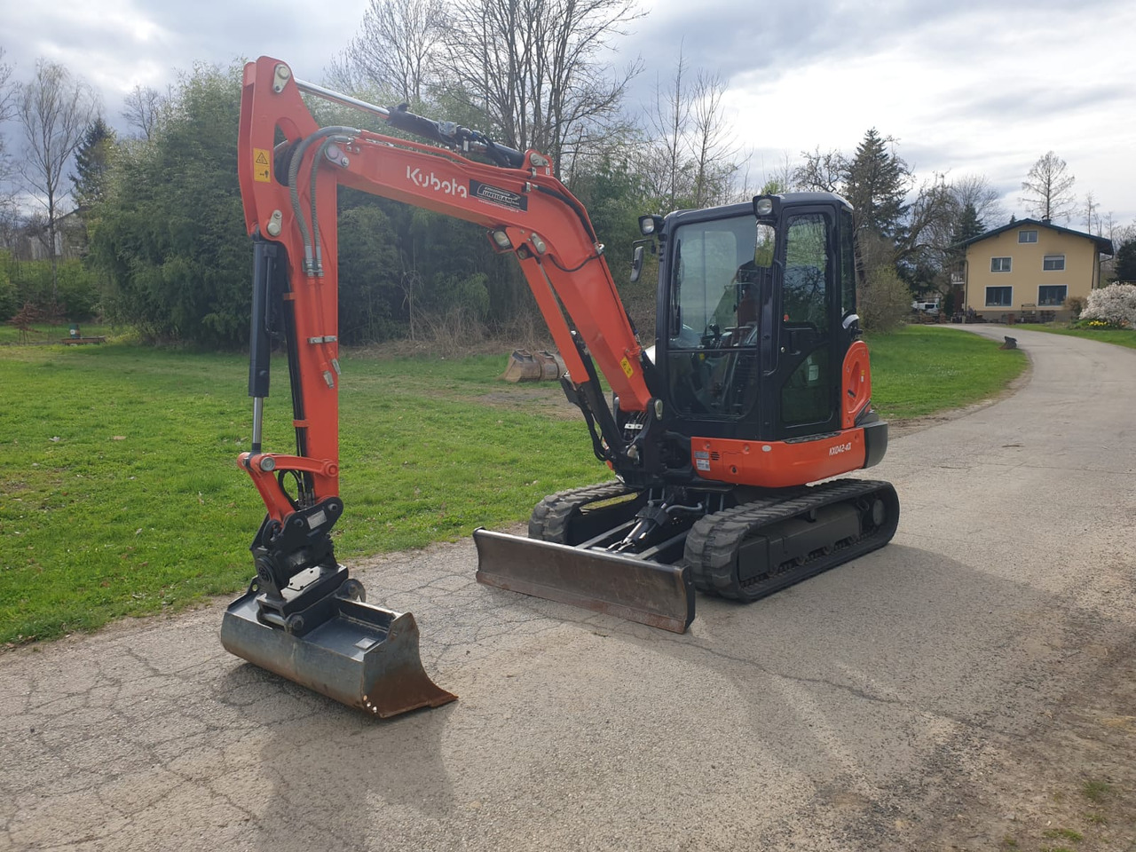 KUBOTA KX 042-4A - حفارة مُصَّغرة: صورة 3 KUBOTA KX 042-4A - حفارة مُصَّغرة: صورة 3