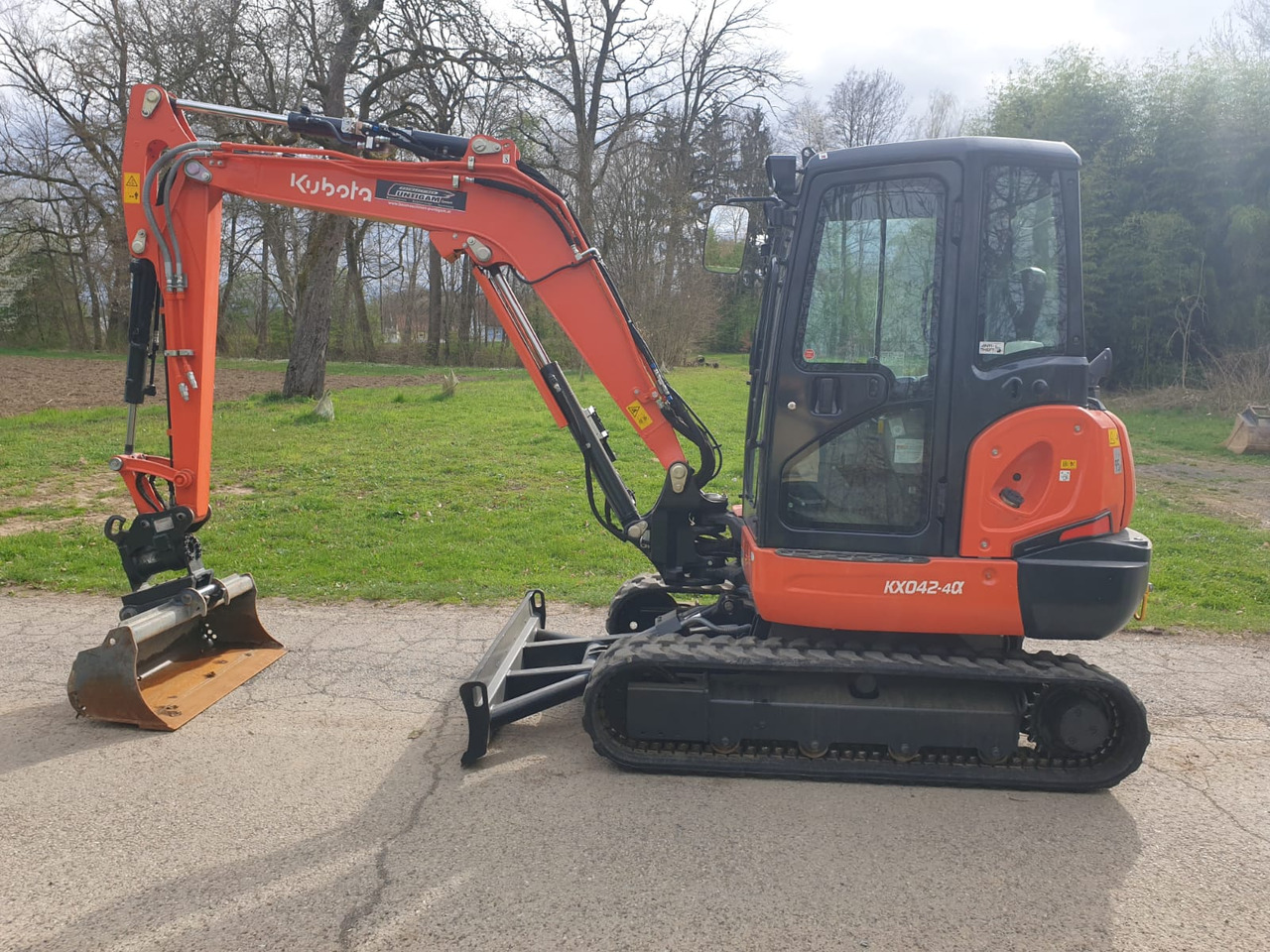KUBOTA KX 042-4A - حفارة مُصَّغرة: صورة 1 KUBOTA KX 042-4A - حفارة مُصَّغرة: صورة 1